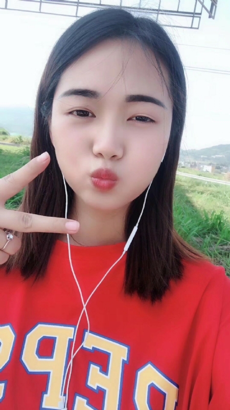 深拥必定温暖的第一张照片--遵义相亲服务中心