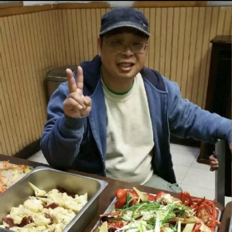 wally的第一张照片--遵义相亲服务中心