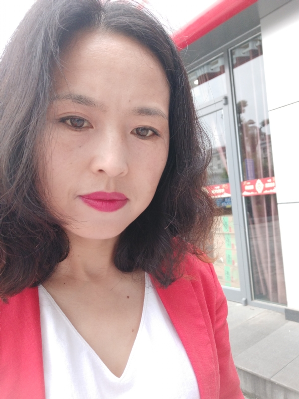 枫叶飘零的第一张照片--遵义相亲服务中心