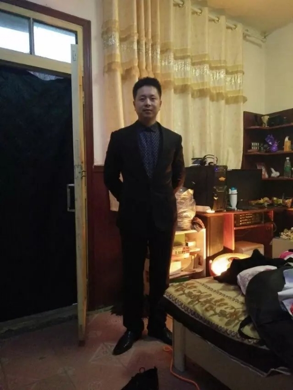 亮亮的第一张照片--遵义相亲服务中心