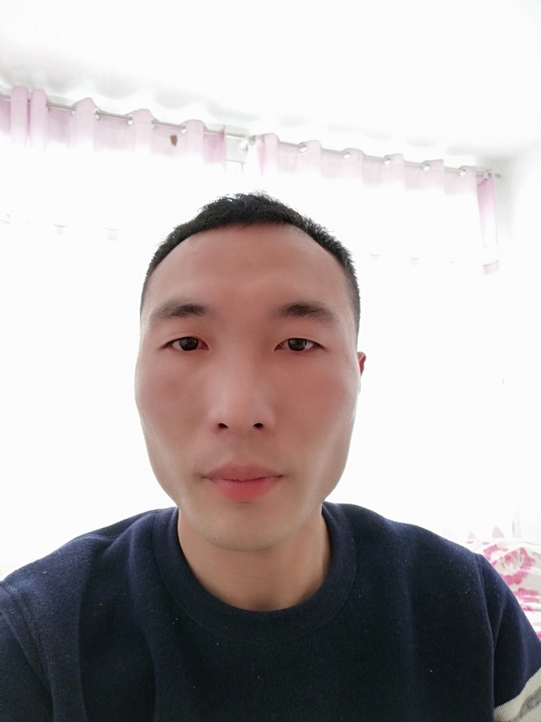 无悔的第一张照片--遵义相亲服务中心