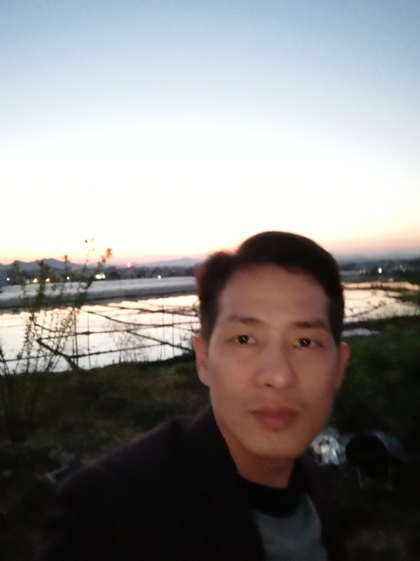 不忘初心的第一张照片--遵义相亲服务中心