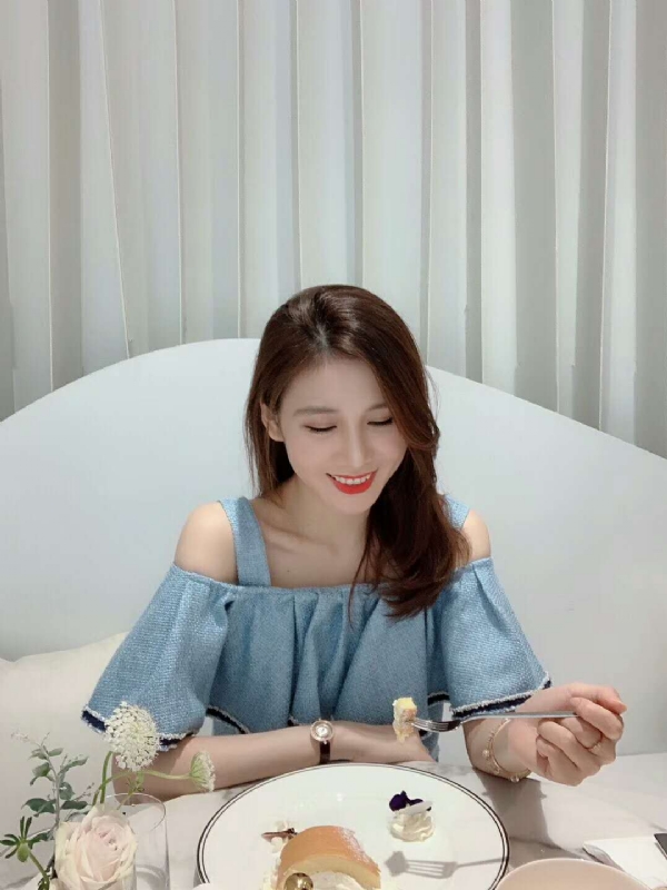 Emily的第三张照片--遵义相亲服务中心