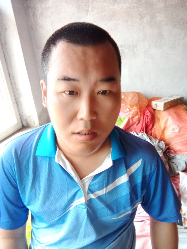 灰太狼的第一张照片--遵义相亲服务中心