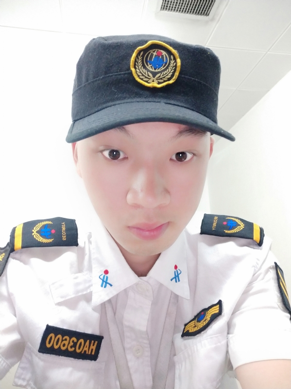 龙龙的第一张照片--遵义相亲服务中心