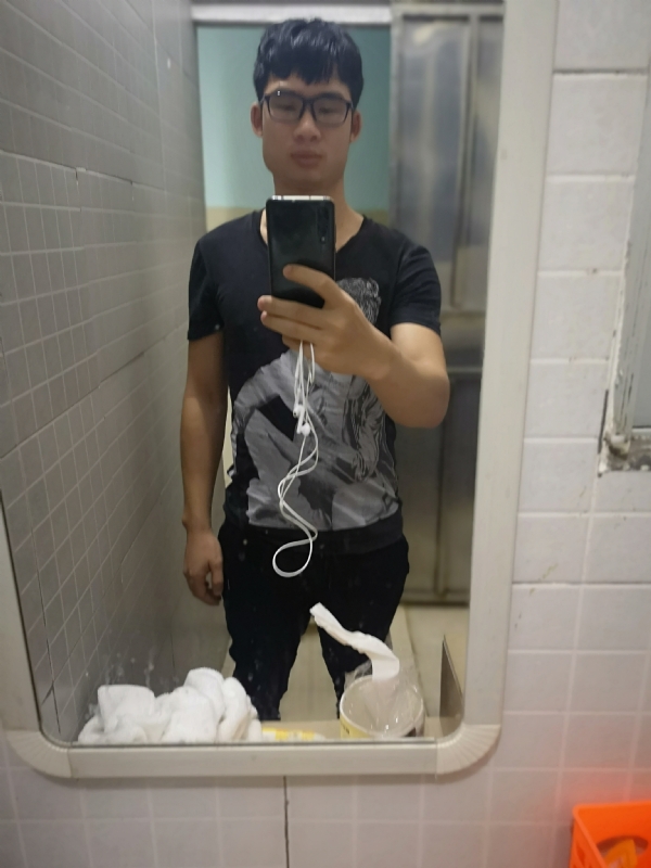 右手的执着的第一张照片--遵义相亲服务中心