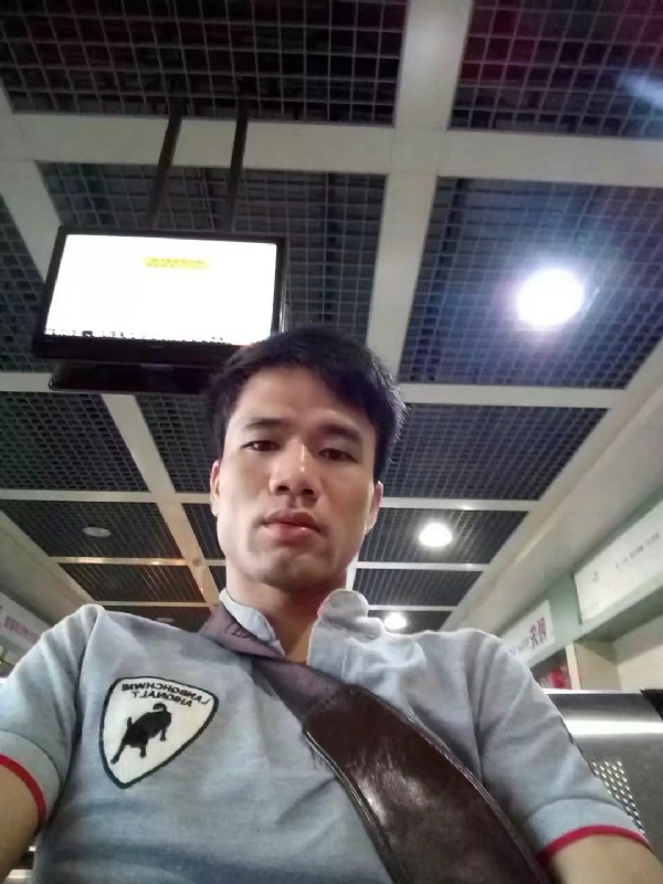 武哥的第一张照片--遵义相亲服务中心