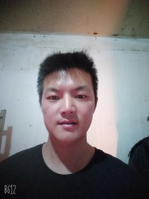 风轻云淡的第一张照片--遵义相亲服务中心