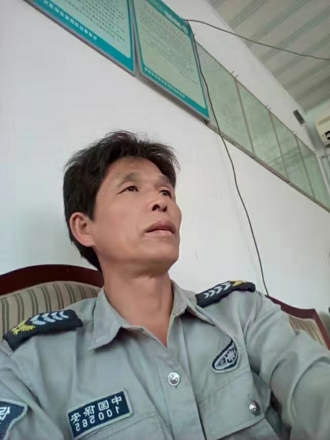 卧窗听雨的第一张照片--遵义相亲服务中心