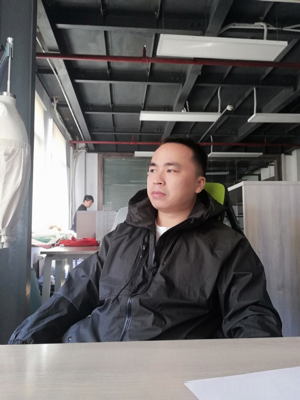 左眼皮跳跳的第一张照片--遵义相亲服务中心