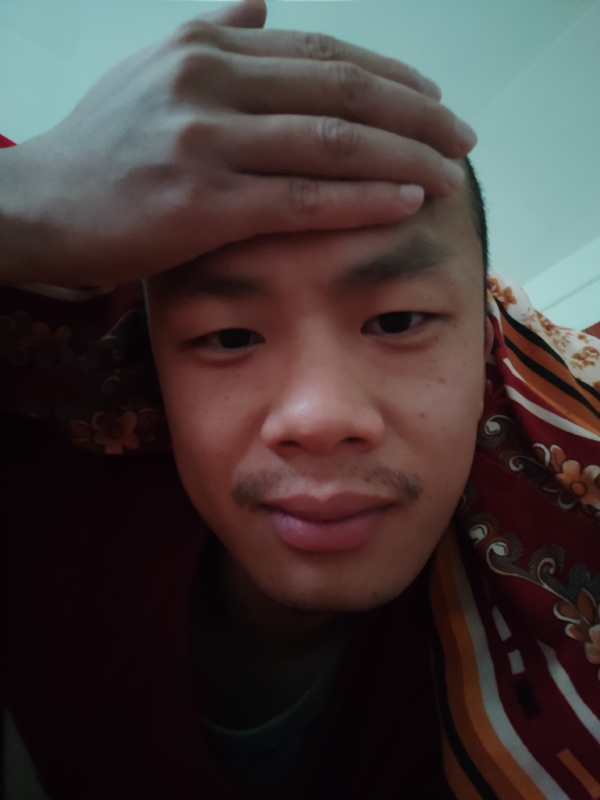 开心鬼在哪呢的第一张照片--遵义相亲服务中心
