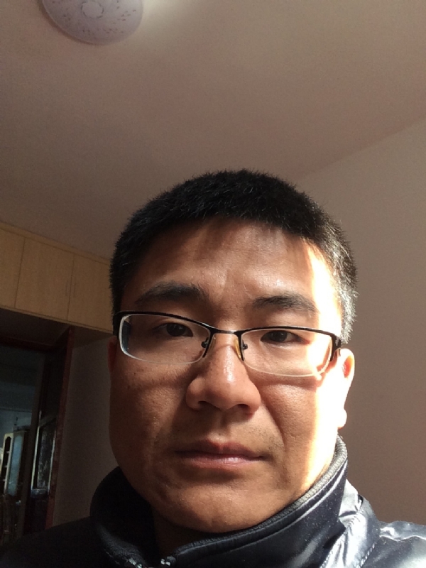 余浩浩的第一张照片--遵义相亲服务中心