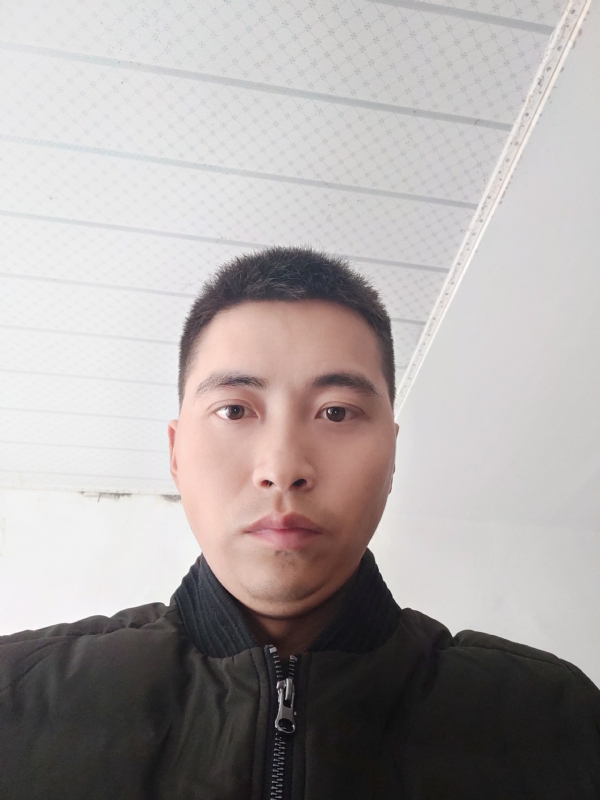 远望星空的第一张照片--遵义相亲服务中心