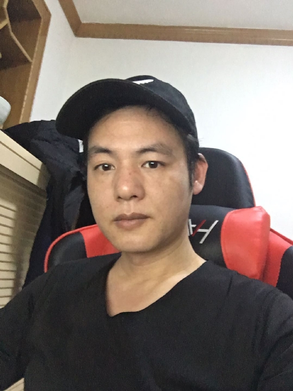 扛枪打鸟的第一张照片--遵义相亲服务中心