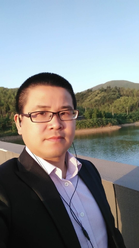 顾律师的第三张照片--遵义相亲服务中心