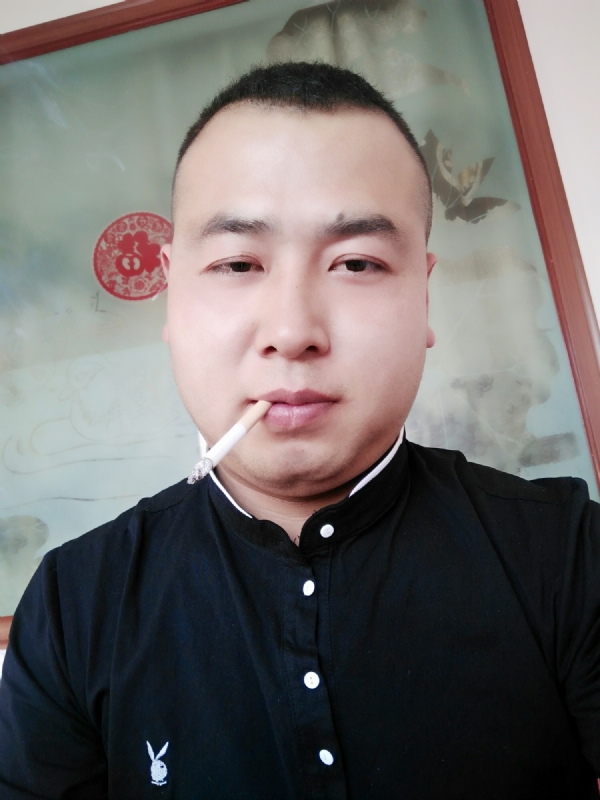 贰爺的第一张照片--遵义相亲服务中心