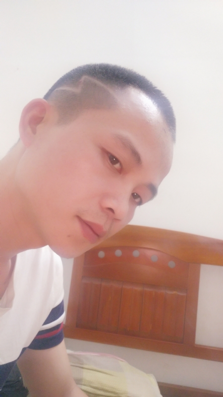 骑着蜗牛看世界的第一张照片--遵义相亲服务中心