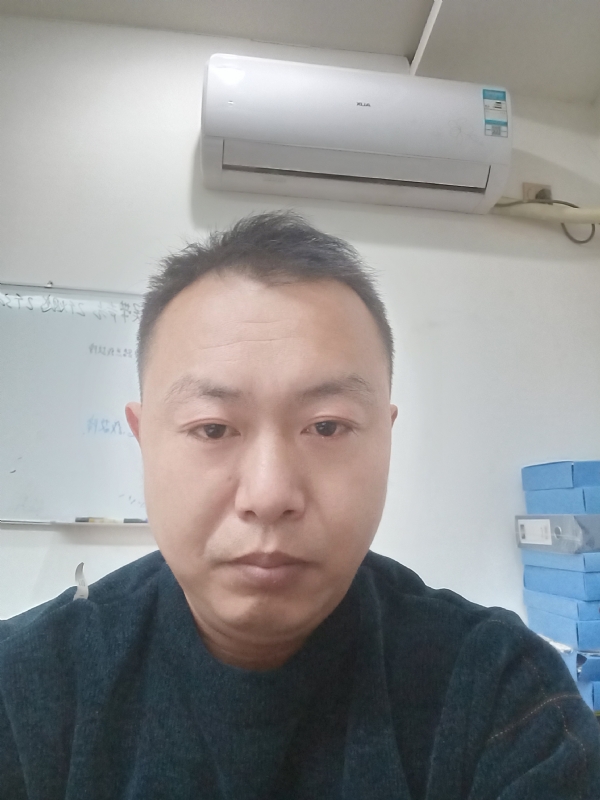 寻找另一半的第一张照片--遵义相亲服务中心