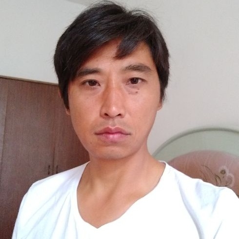 莞尔一笑的第一张照片--遵义相亲服务中心