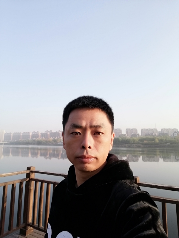 蓝颜的第一张照片--遵义相亲服务中心
