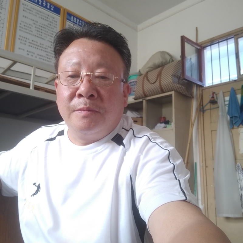 咣次次的第一张照片--遵义相亲服务中心