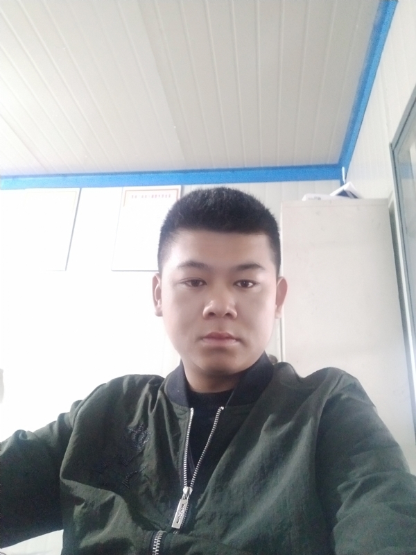 少校的第一张照片--遵义相亲服务中心