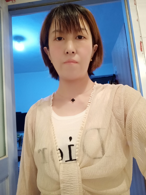 芬儿的第一张照片--遵义相亲服务中心