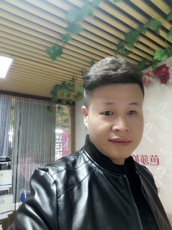 萧郎的第一张照片--遵义相亲服务中心