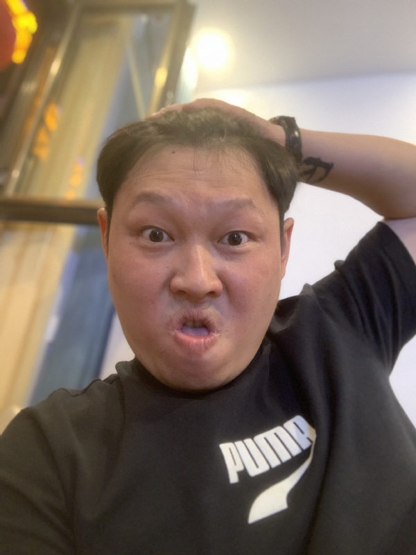 飞飞的第一张照片--遵义相亲服务中心