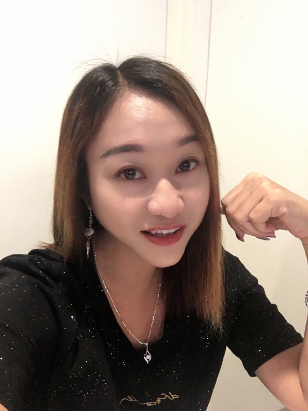 小蜜蜂??的第一张照片--遵义相亲服务中心