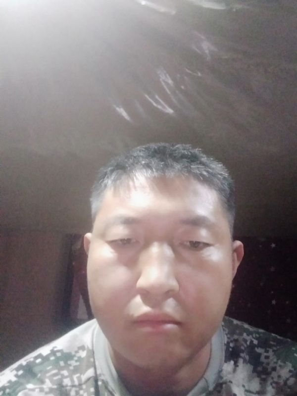 雪山浪子的第一张照片--遵义相亲服务中心