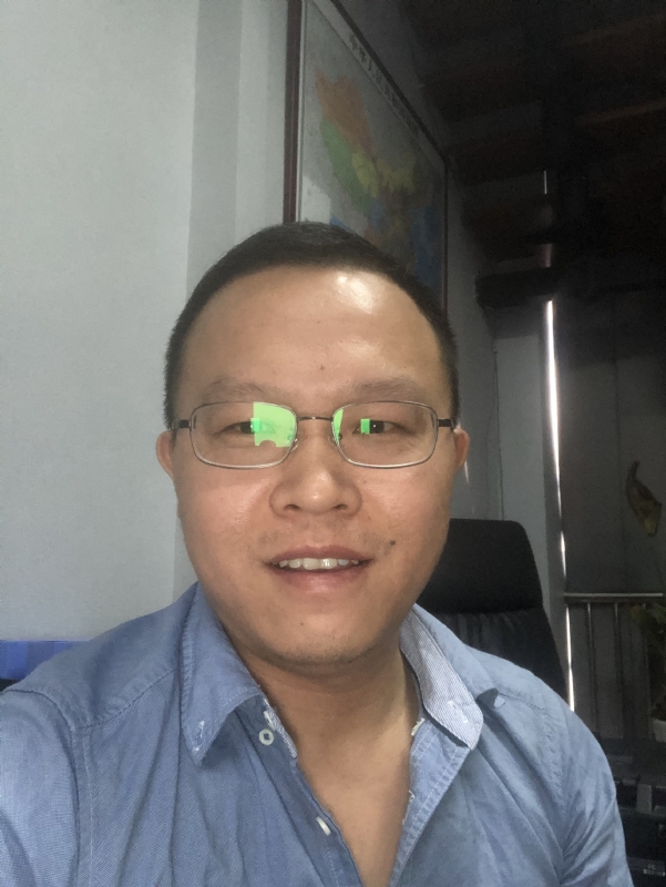 小吴的第一张照片--遵义相亲服务中心