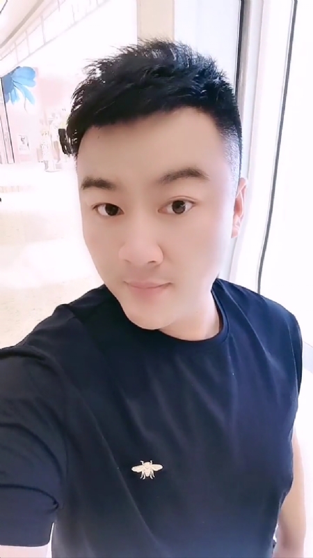 微风徐徐的第一张照片--遵义相亲服务中心