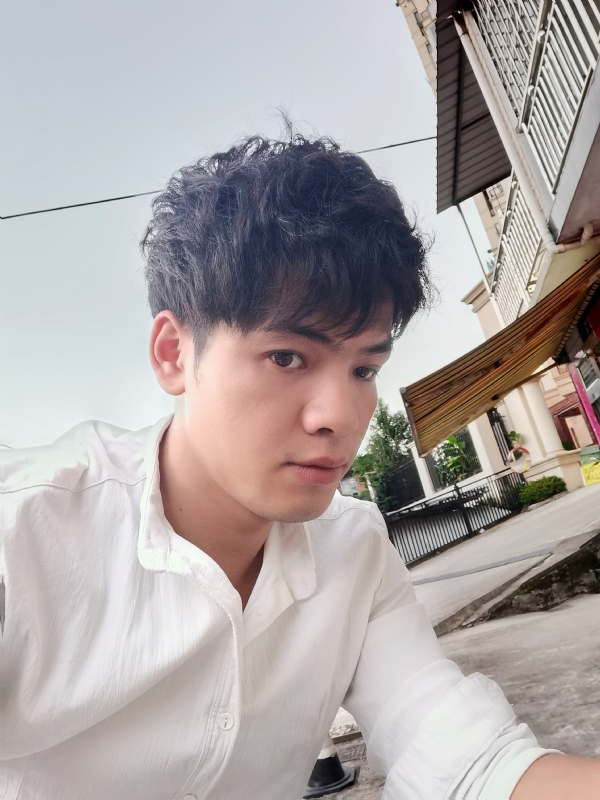 幕后老板的第二张照片--遵义相亲服务中心