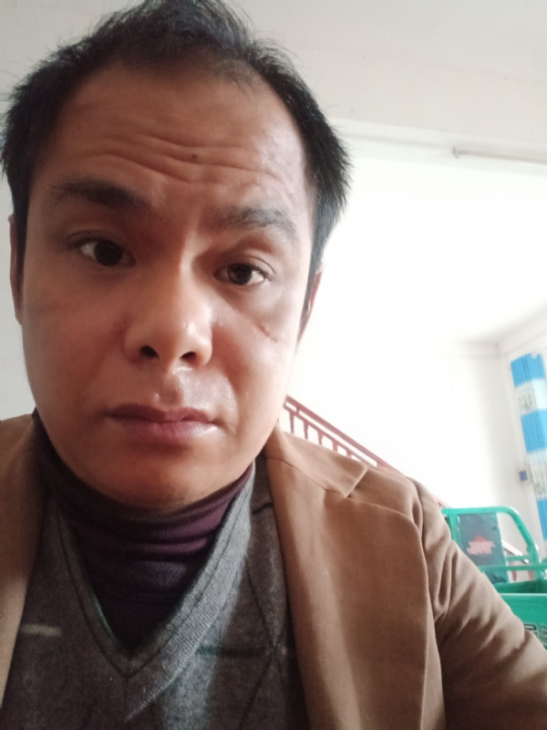 唐水果店发发发的第二张照片--遵义相亲服务中心