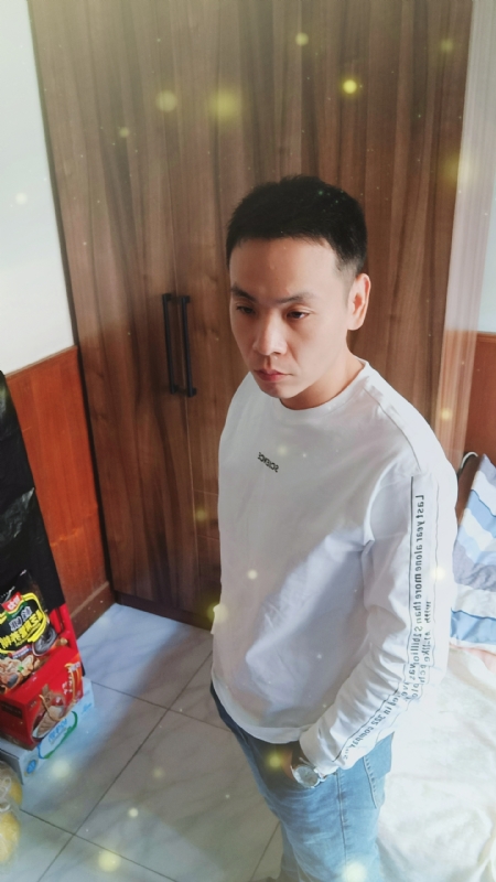 没有蜡笔的小航的第三张照片--遵义相亲服务中心