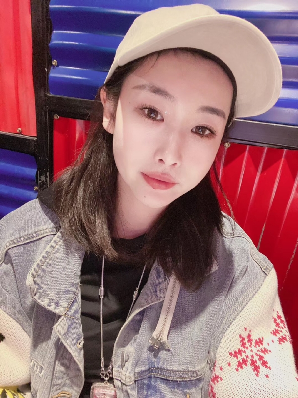 玲珑的第一张照片--遵义相亲服务中心