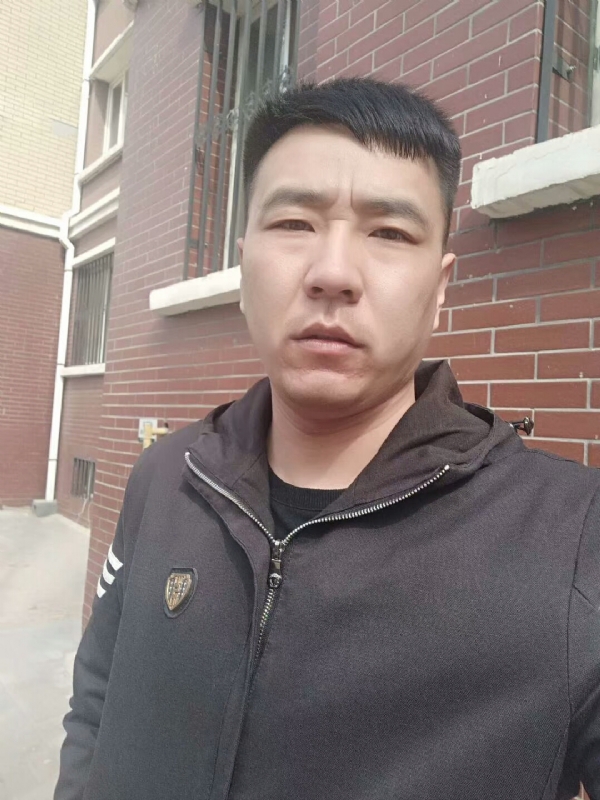 谁伴我闯荡的第一张照片--遵义相亲服务中心