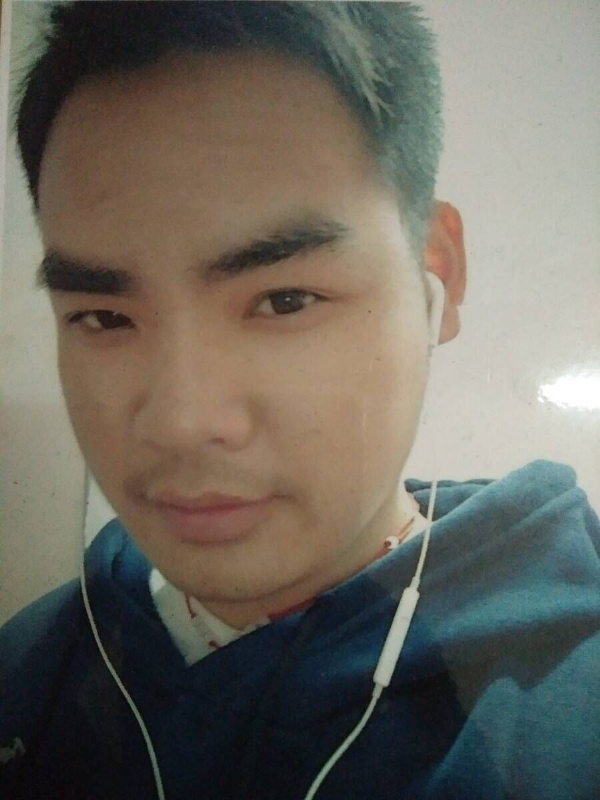 渴望爱的第一张照片--遵义相亲服务中心