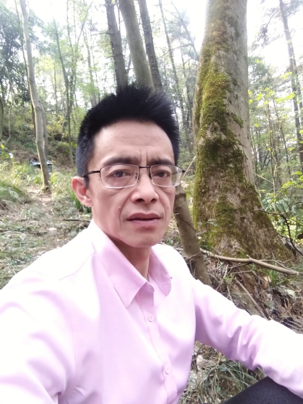 吴彬的第一张照片--遵义相亲服务中心