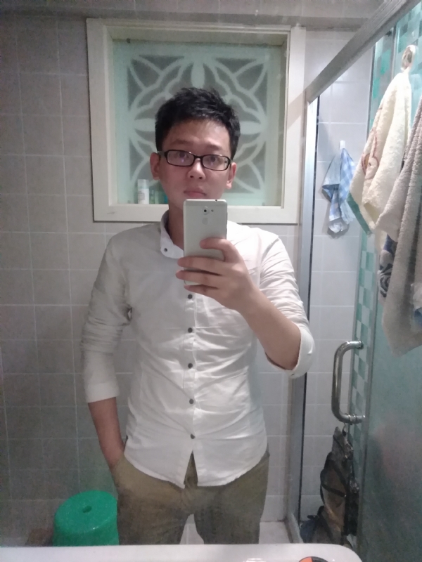 花谢魂伤的第一张照片--遵义相亲服务中心