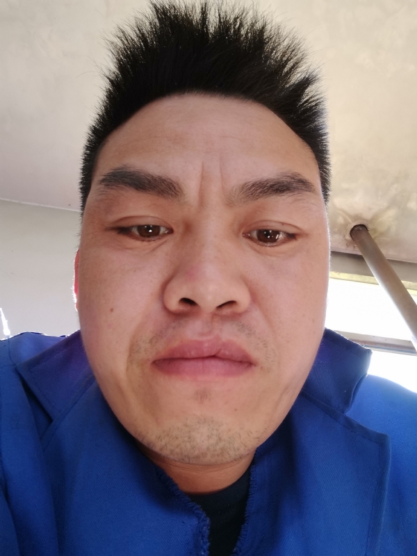 太阳红的第一张照片--遵义相亲服务中心