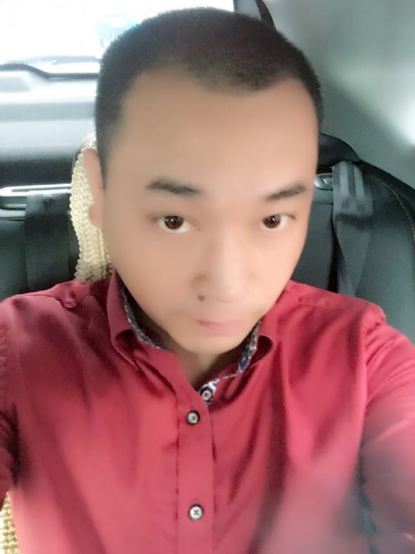 在一个路口等的第一张照片--遵义相亲服务中心