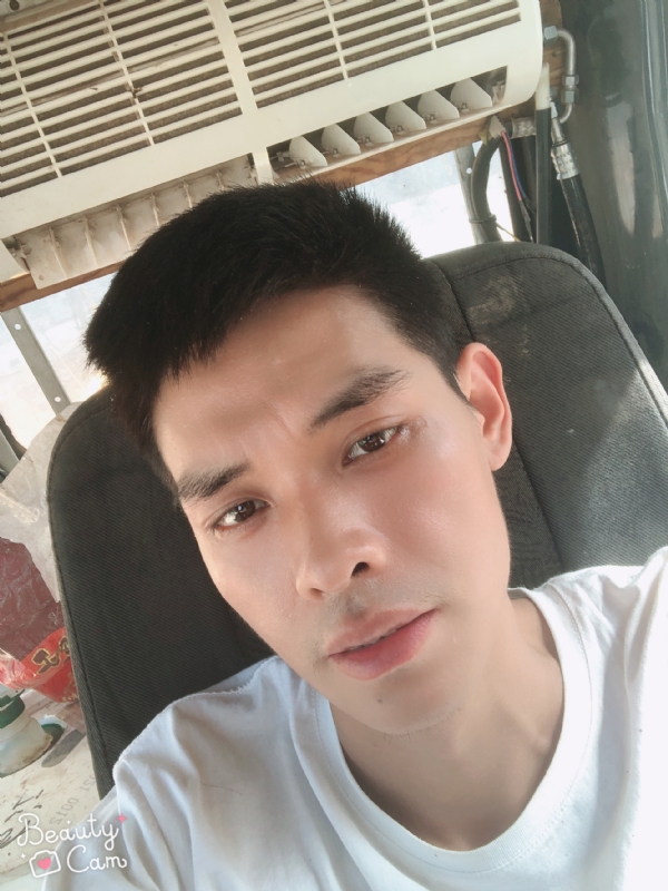 小董的第一张照片--遵义相亲服务中心