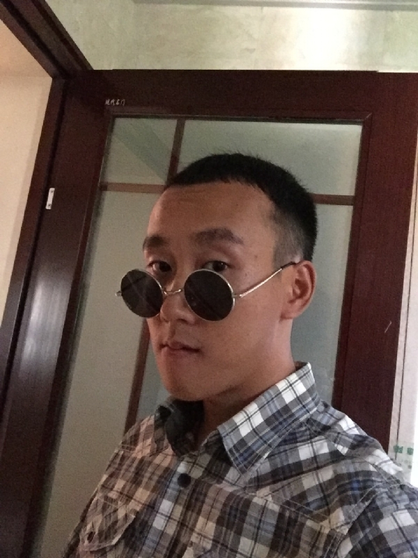 悲喜的第一张照片--遵义相亲服务中心