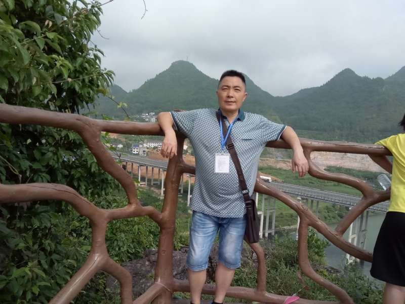 岁月无声的第一张照片--遵义相亲服务中心
