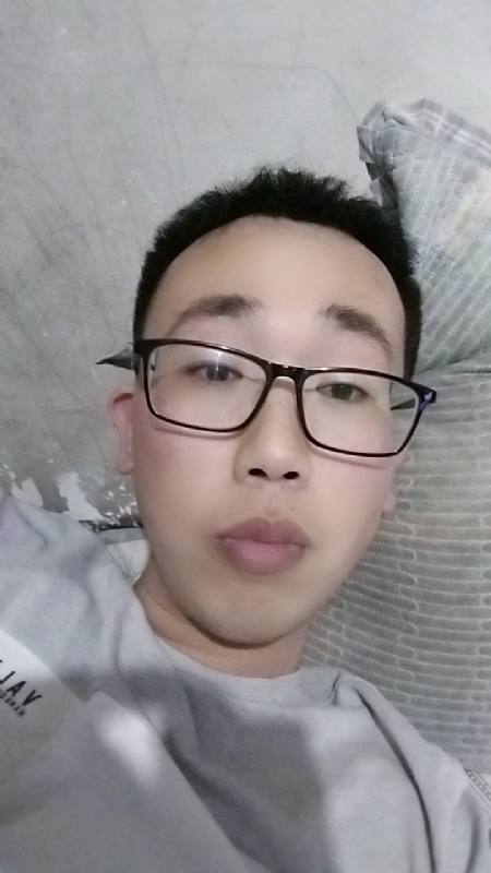 喜欢比我大的女人的第一张照片--遵义相亲服务中心