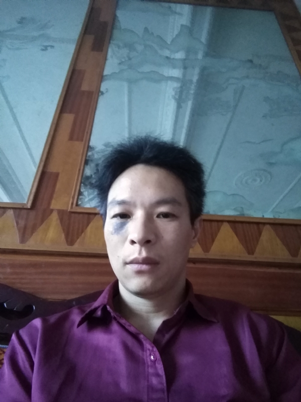 风中落叶的第一张照片--遵义相亲服务中心