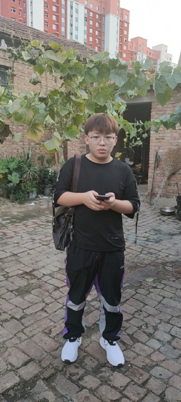 辛禹的第二张照片--遵义相亲服务中心
