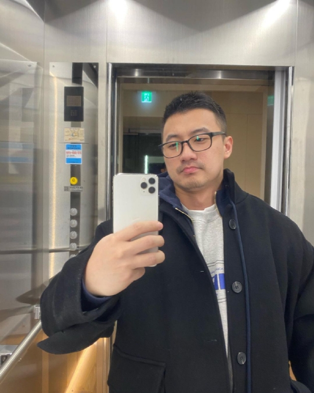 马甲线的第二张照片--遵义相亲服务中心